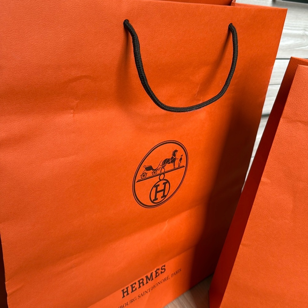 Hermes shopping gift orange bags 2 different sizes like new - Picture 6 of 11